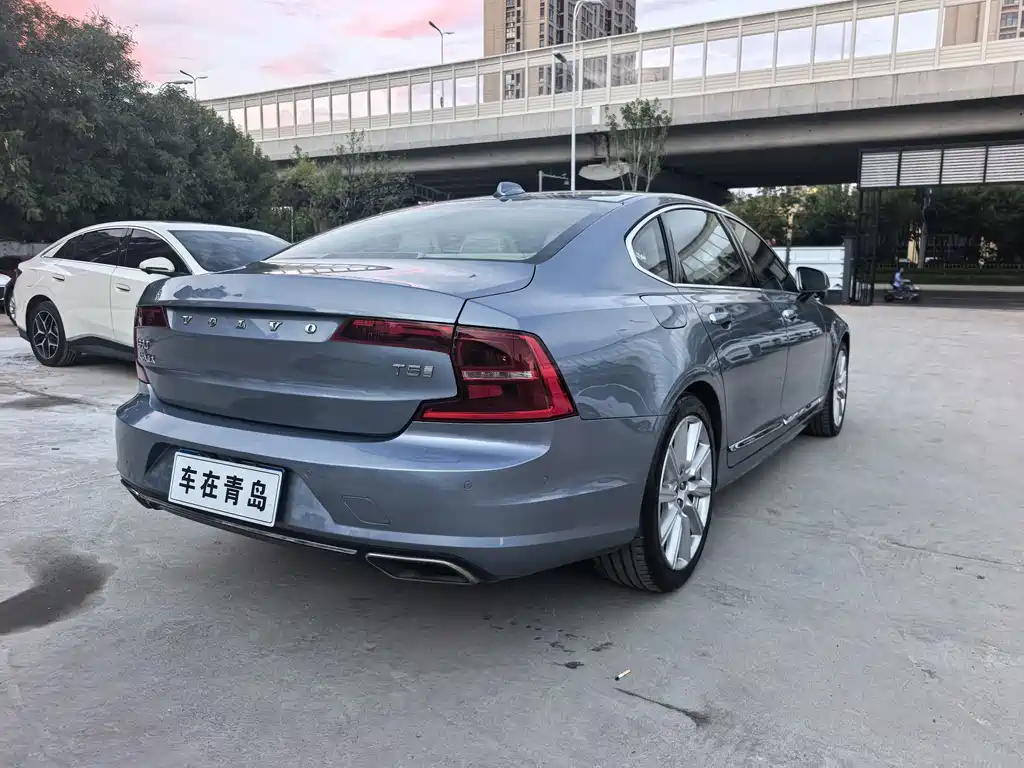 Volvo S90 — миниатюра 13