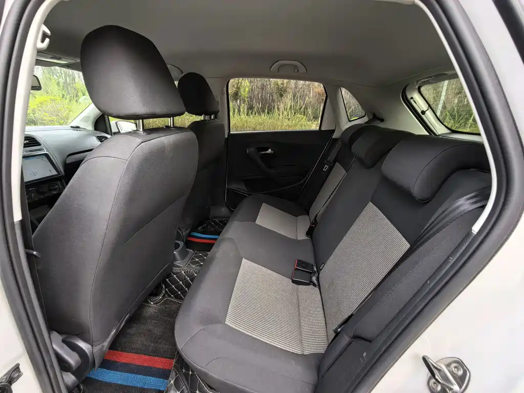 Volkswagen Polo — миниатюра 12