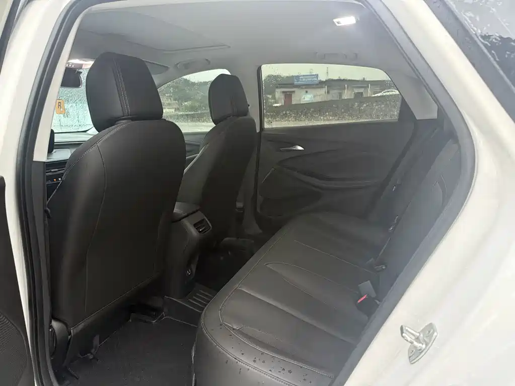 Buick Verano — миниатюра 6