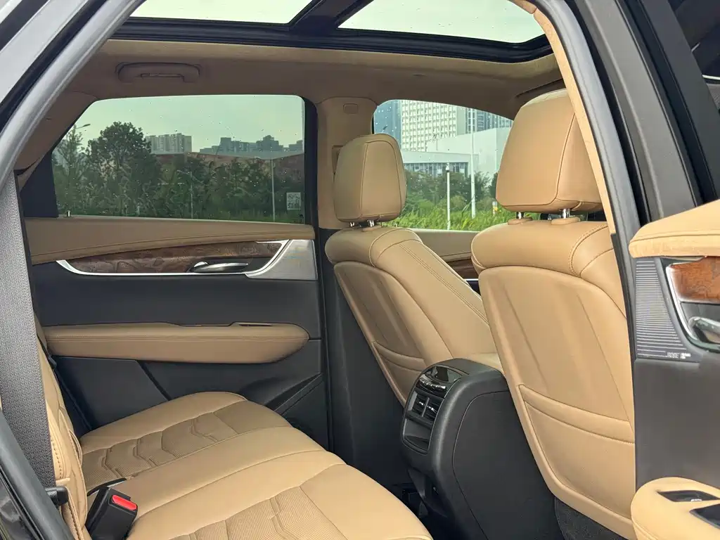Cadillac XT5 — миниатюра 9