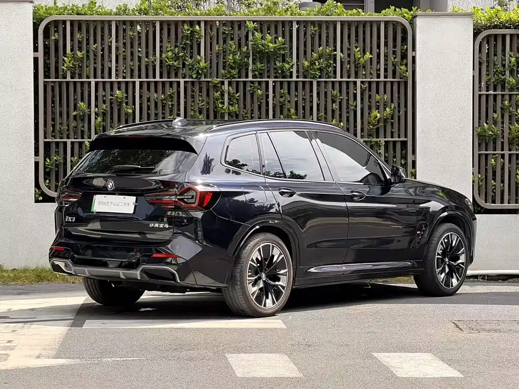 BMW iX3 — миниатюра 5
