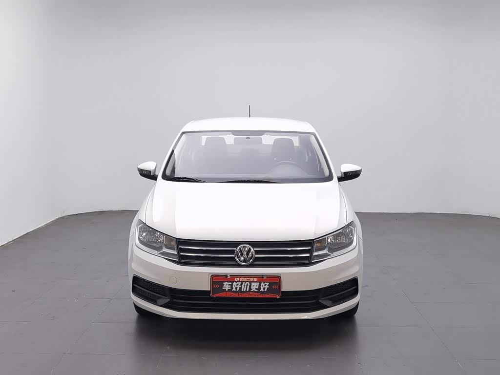 Volkswagen Santana 1.5 л 2022 г. Белый, пробег 41700 км