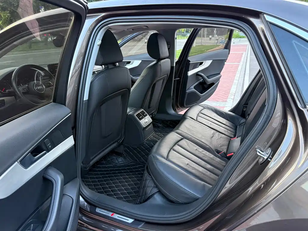Audi A4L — миниатюра 13