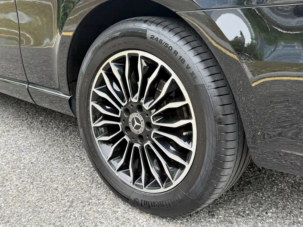 Mercedes-Benz V-Class — миниатюра 24