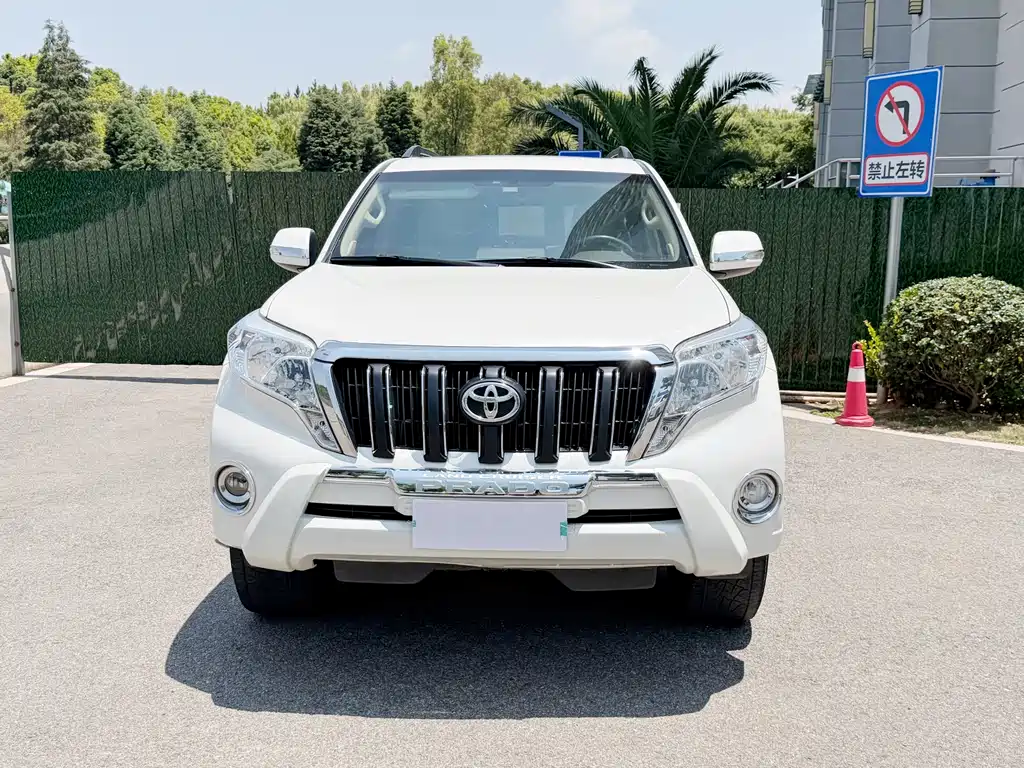 Toyota Land Cruiser Prado 2014 2.7L AT Standard