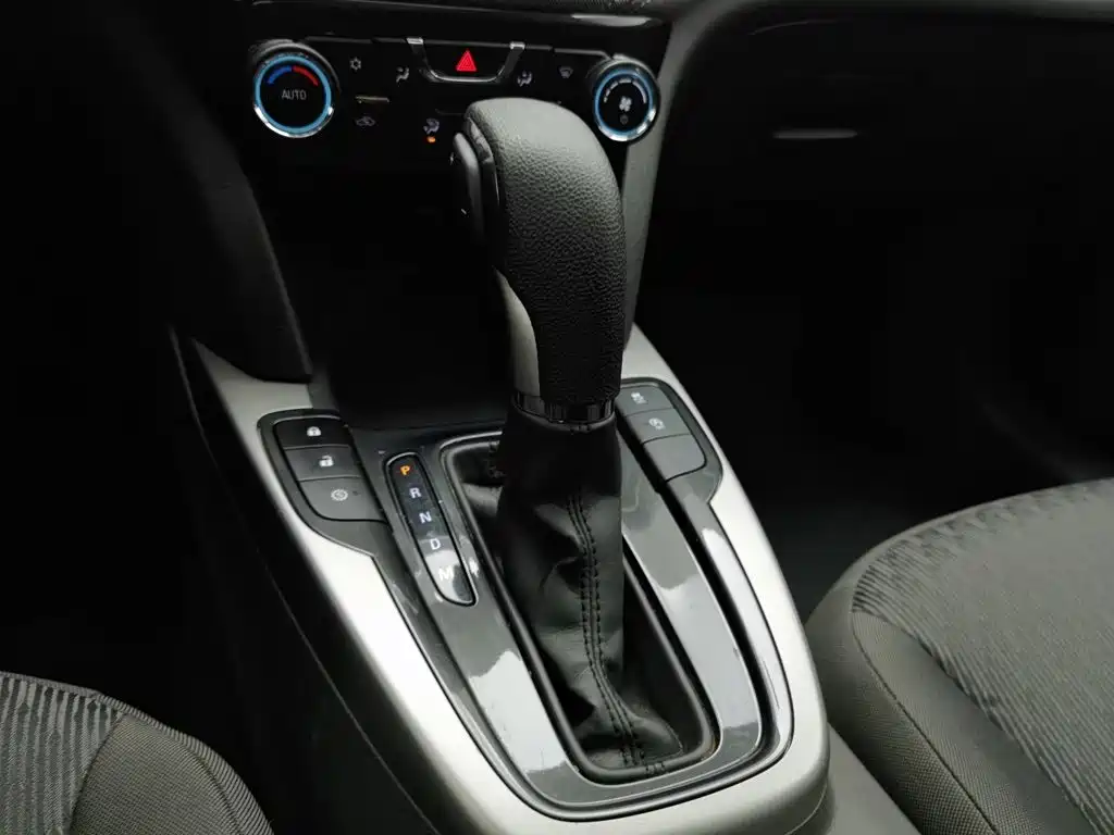 Chevrolet Malibu — миниатюра 13