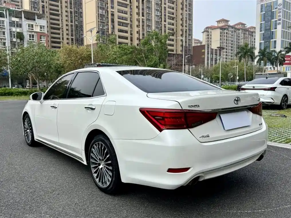 Toyota Crown 2018 2.0T Sport