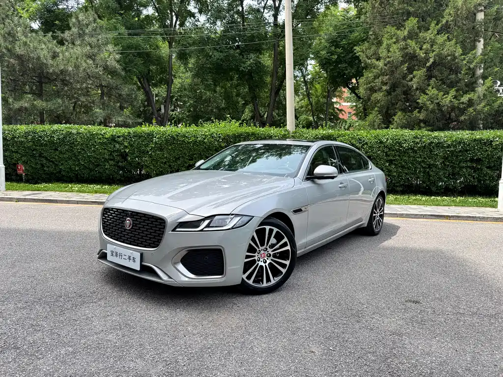 Купить Jaguar XFL