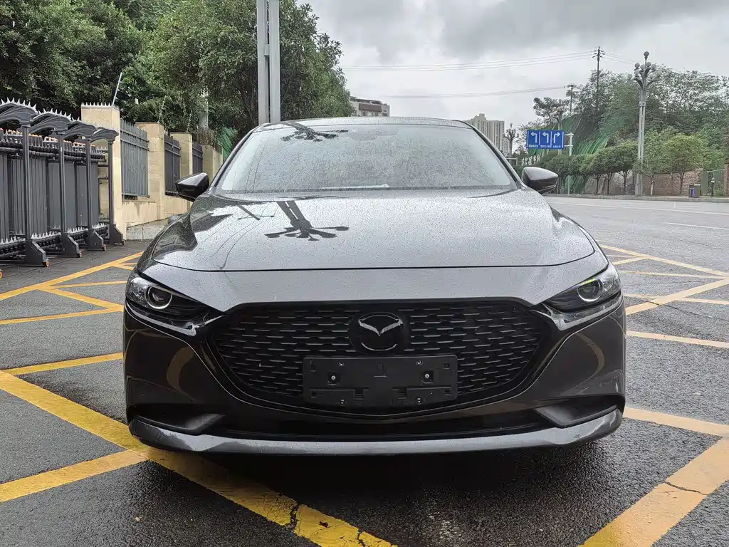 MAZDA  3 ANGKESAILA