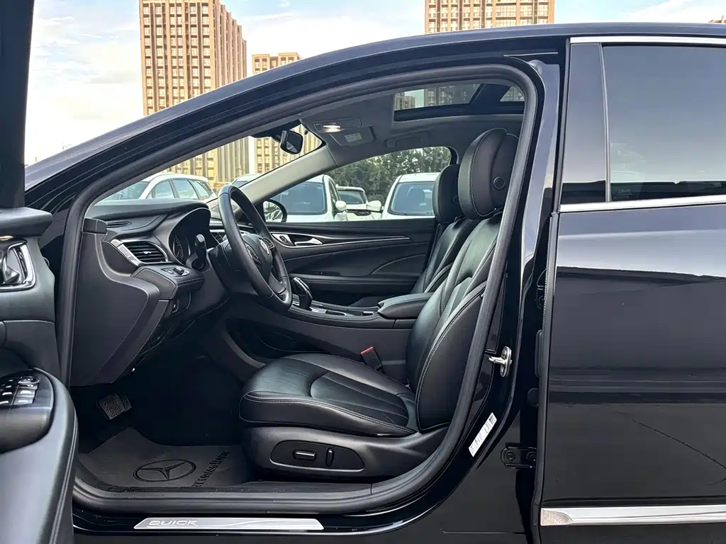 Buick LaCrosse — миниатюра 4