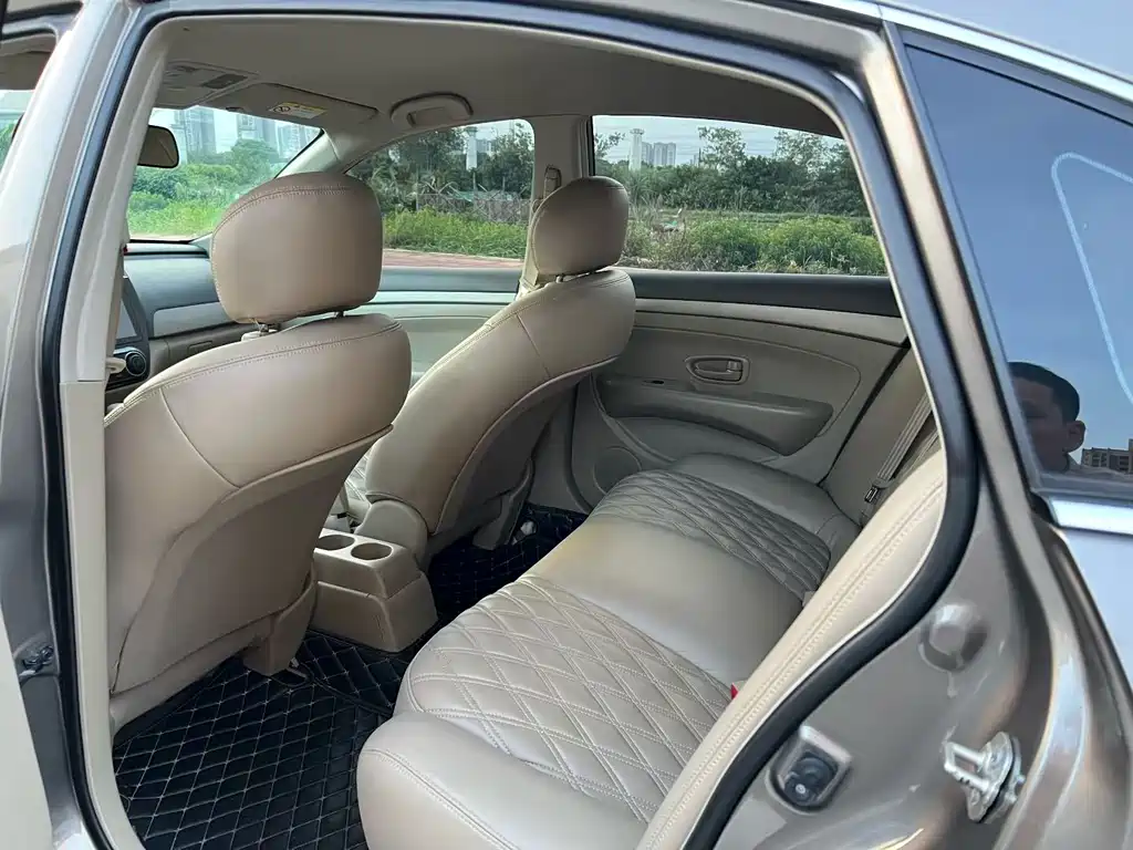 Nissan Sylphy — миниатюра 9