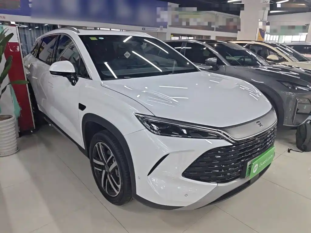 BYD L DM-i — миниатюра 4