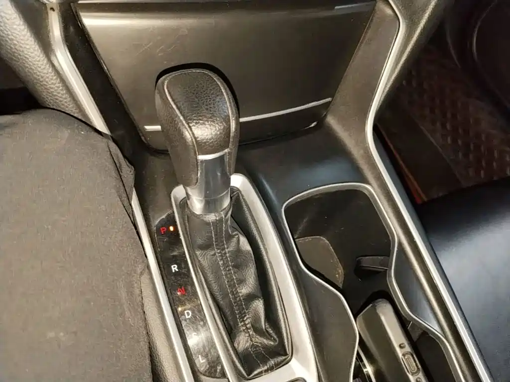 Honda Accord — миниатюра 14