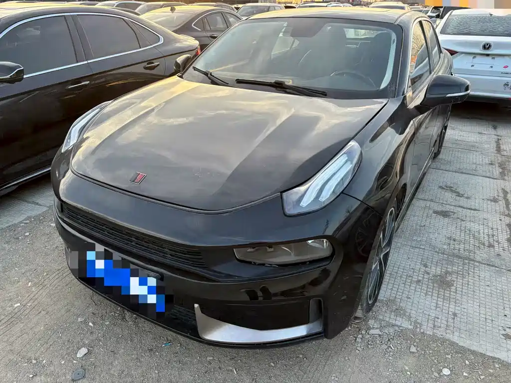 Купить Lynk & Co 03