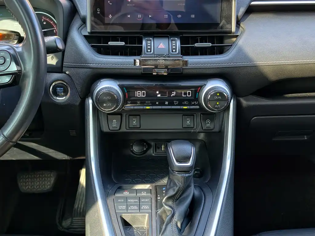 TOYOTA RAV4 RONGFANG