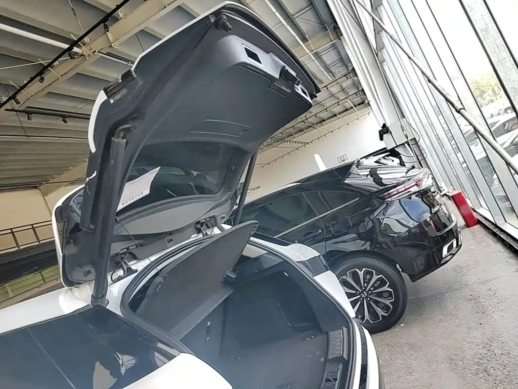 Land Rover Evoque — миниатюра 19