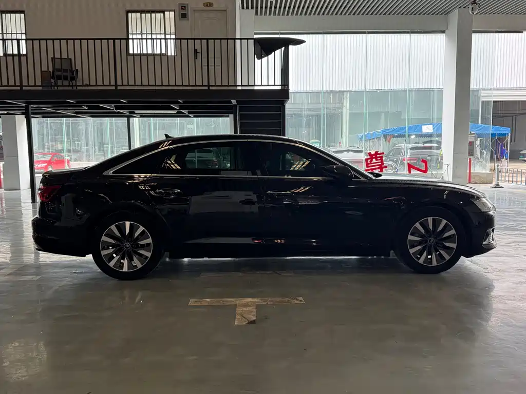 Audi A6L — миниатюра 4
