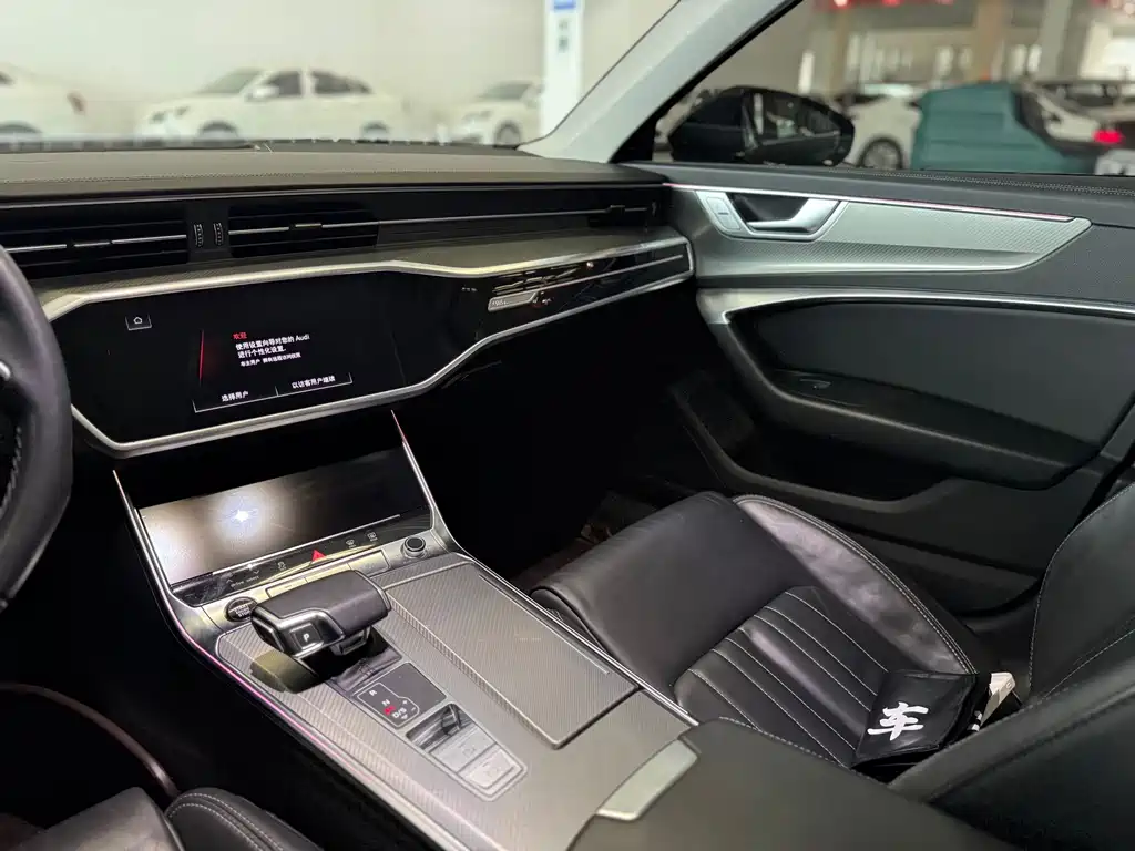 Audi A6L — миниатюра 12
