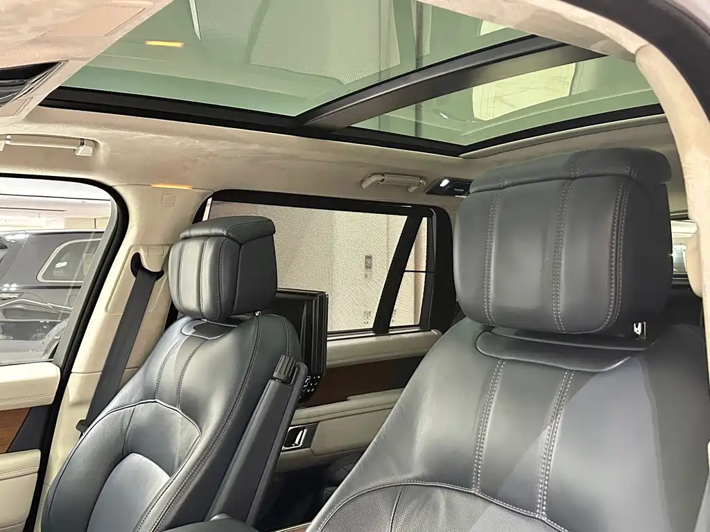 Land Rover Range Rover — миниатюра 11