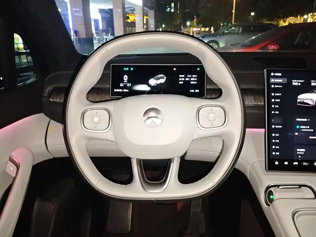 NIO ES6 — миниатюра 3