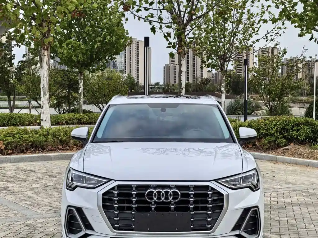 Audi Q3 — миниатюра 2