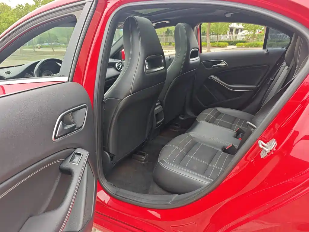 Mercedes-Benz A-Class (Import) — миниатюра 14
