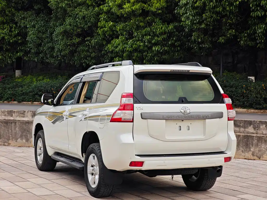 Toyota Land Cruiser Prado 2014 2.7L AT Standard