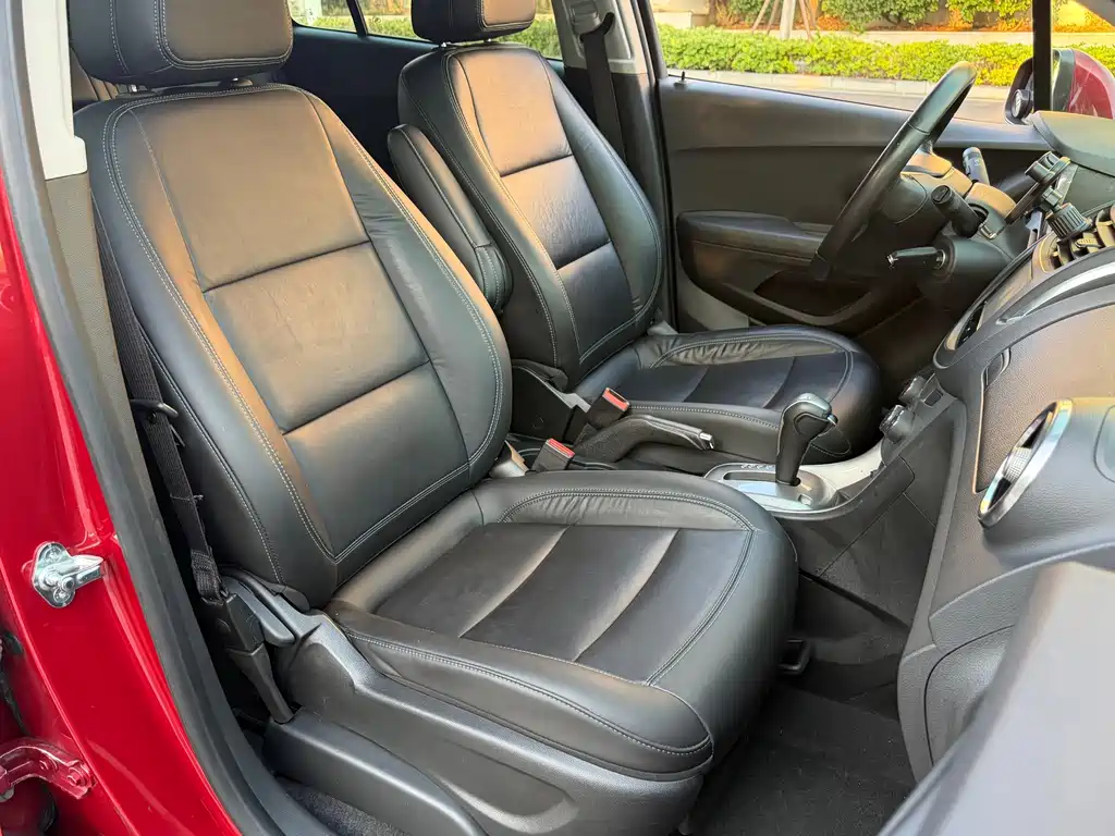 Chevrolet Trax — миниатюра 10