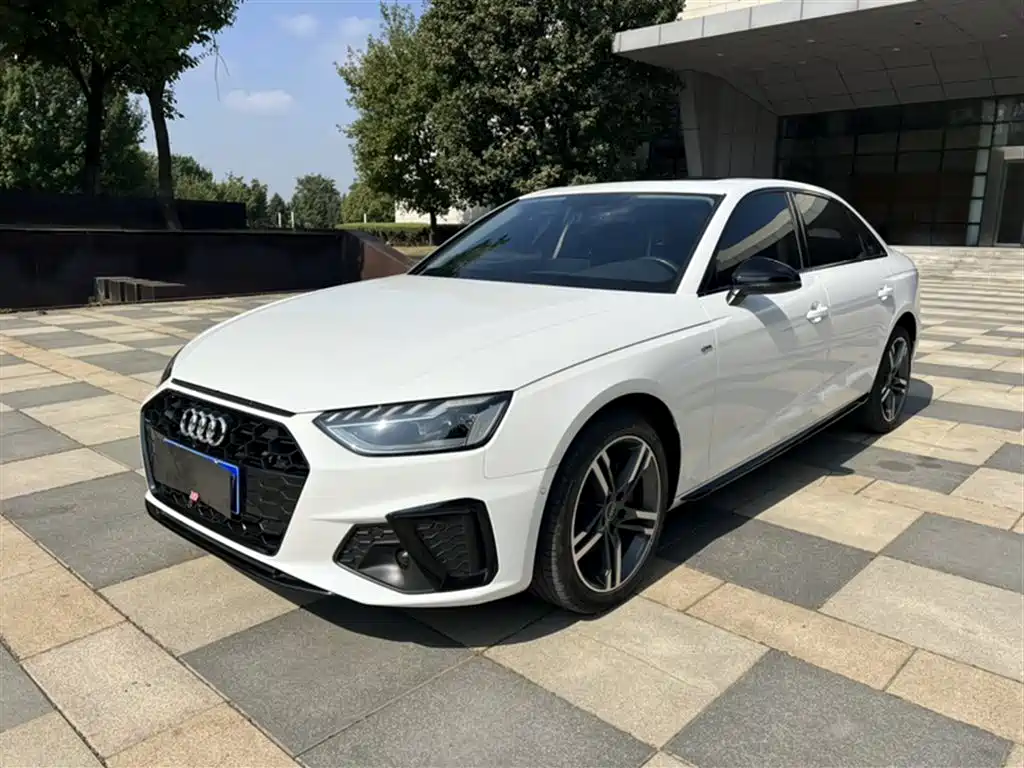 Audi A4L 2022 40 TFSI Luxury Dynamic Type