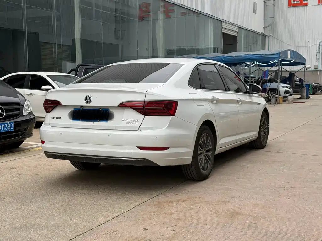 Volkswagen Sagitar — миниатюра 9