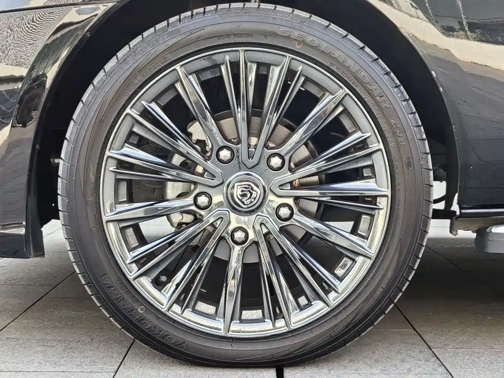 Ford Tourneo 2024 2.0T AT Plus