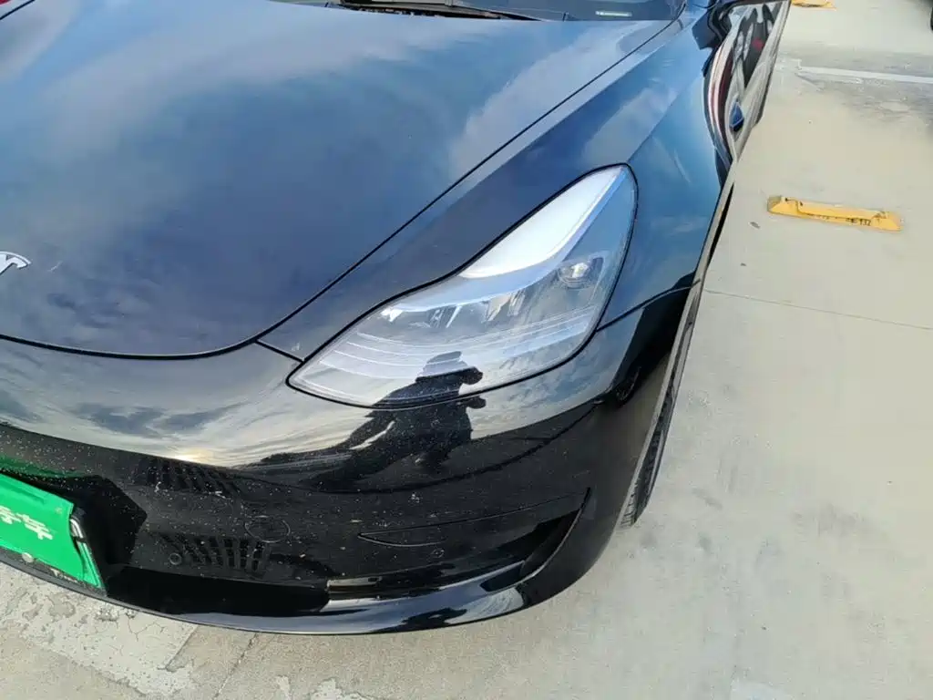 Tesla Model 3 — миниатюра 24