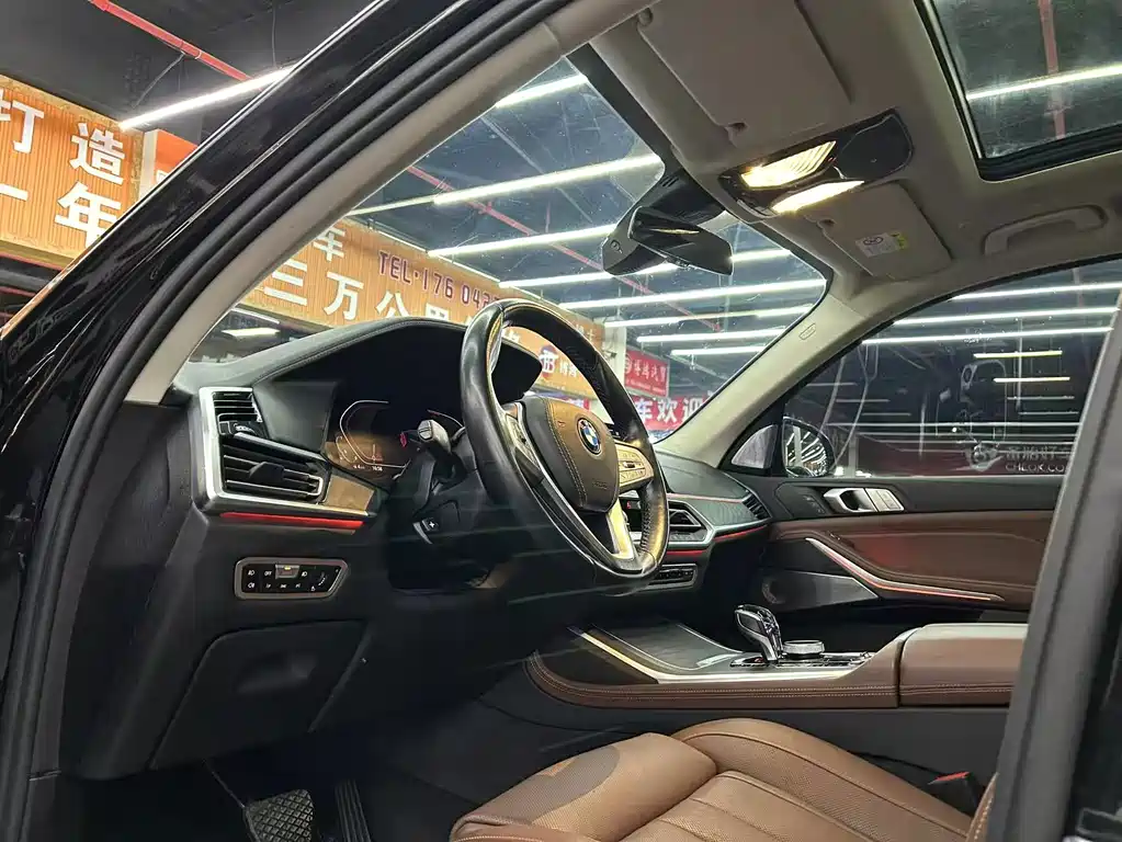 BMW X7 — миниатюра 5