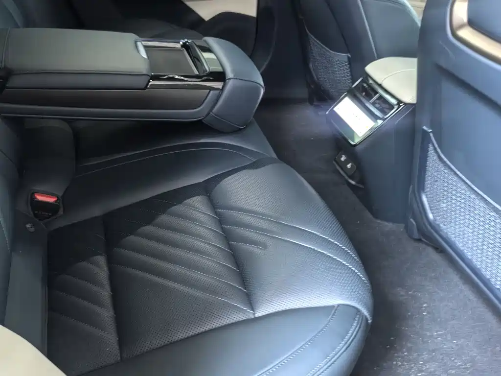 ZEEKR EXTREME KRYPTON 001