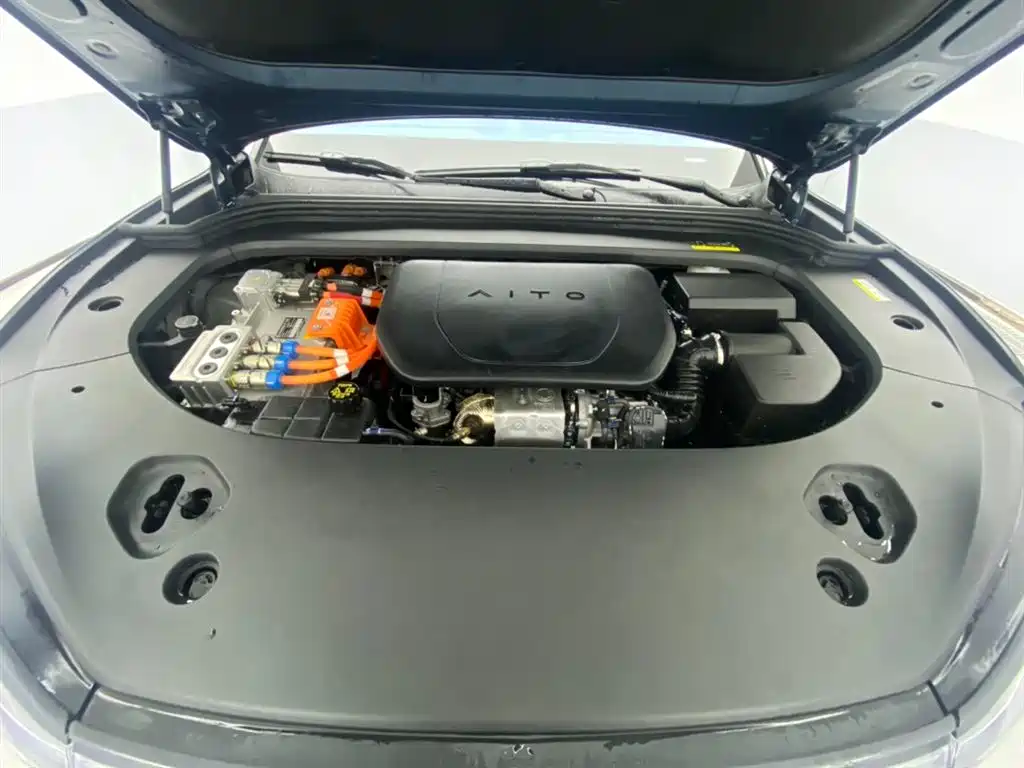 AITO ASK THE WORLD M9