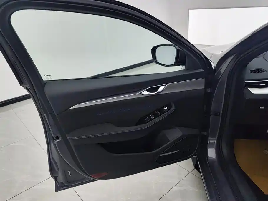 Geely Xingrui — миниатюра 7