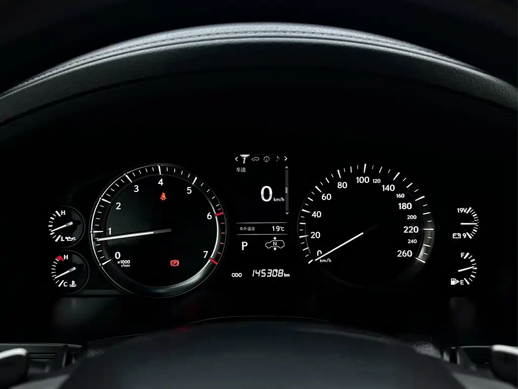Lexus LX — миниатюра 8