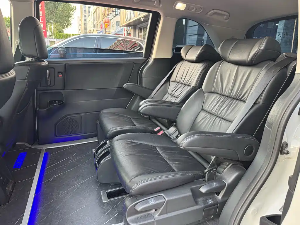 Honda Odyssey — миниатюра 8