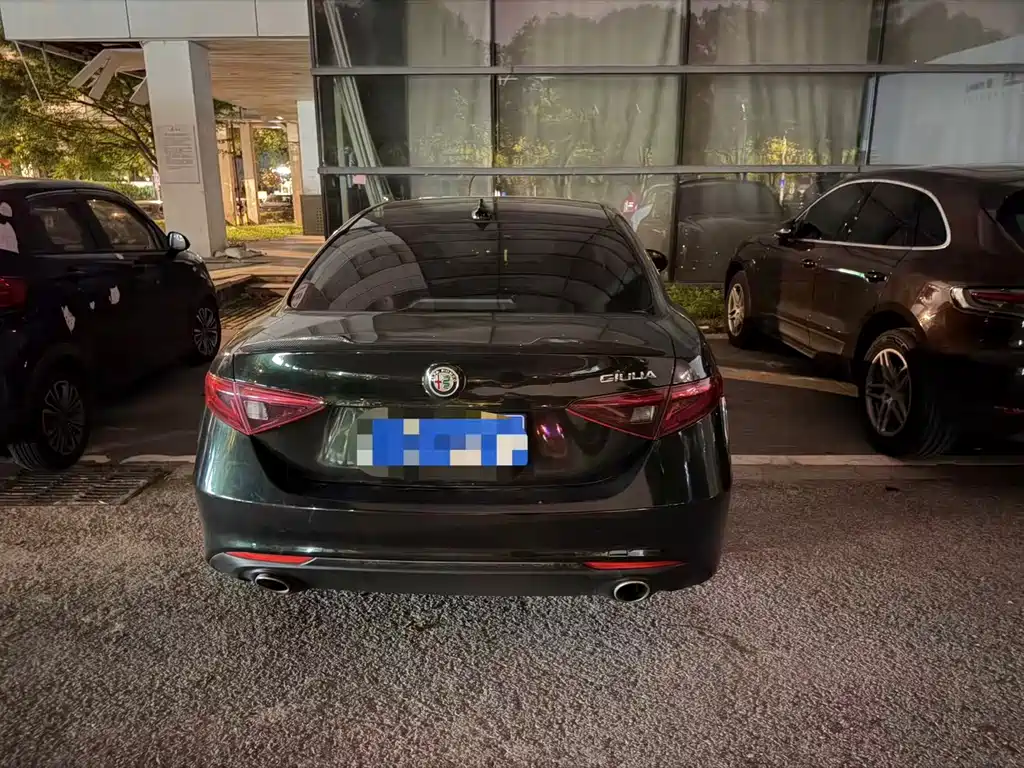 Alfa Romeo Giulia — миниатюра 4