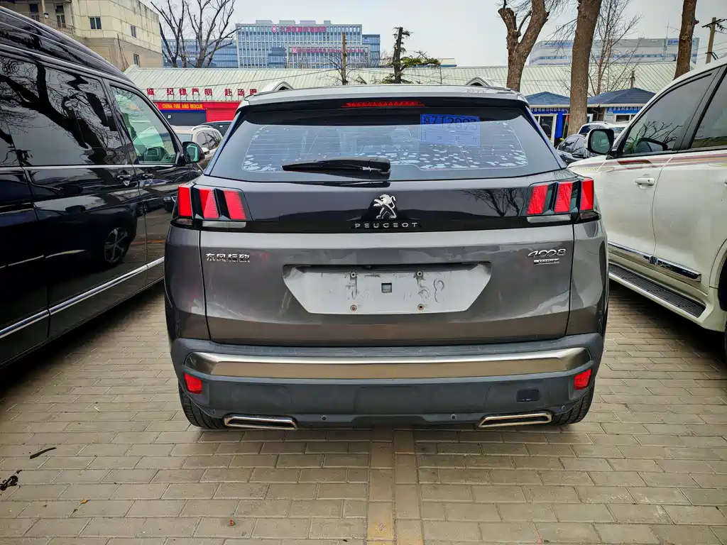 PEUGEOT 4008
