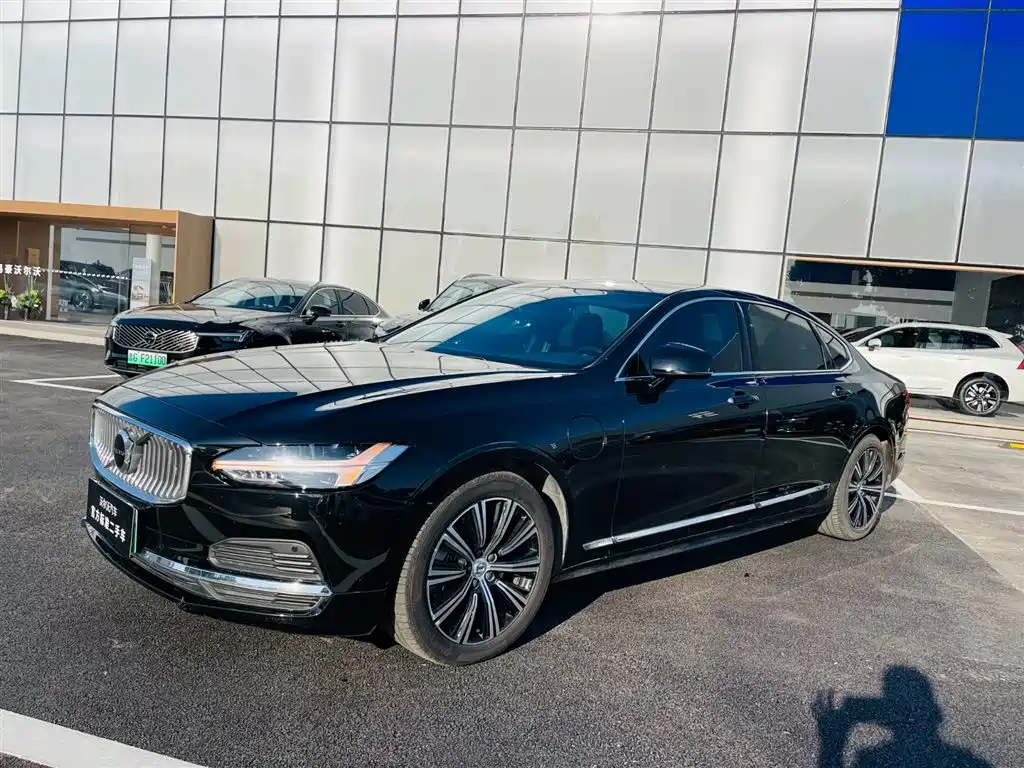 Volvo S90 PHEV 2021