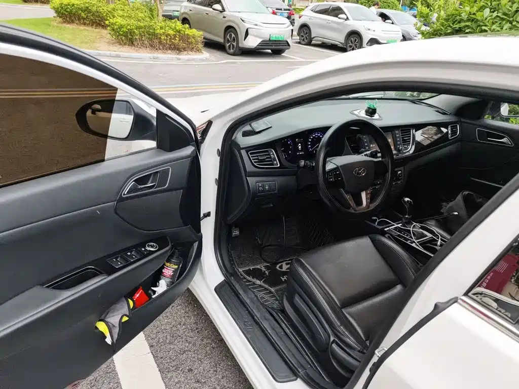 Hyundai Mistra — миниатюра 14