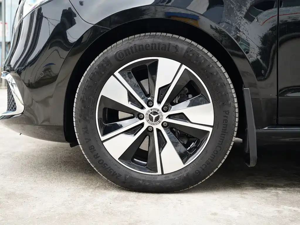 MERCEDES-BENZ V CLASS