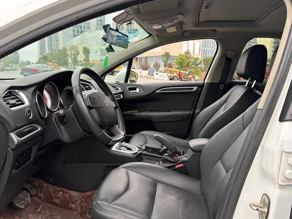 Citroen C4L — миниатюра 5