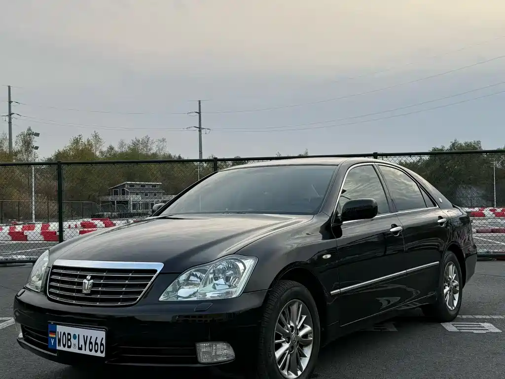 Toyota Crown 2009