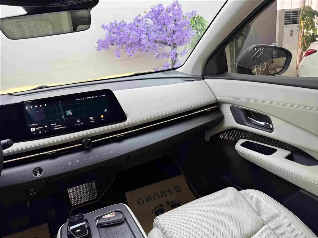 Nissan Ariya — миниатюра 15