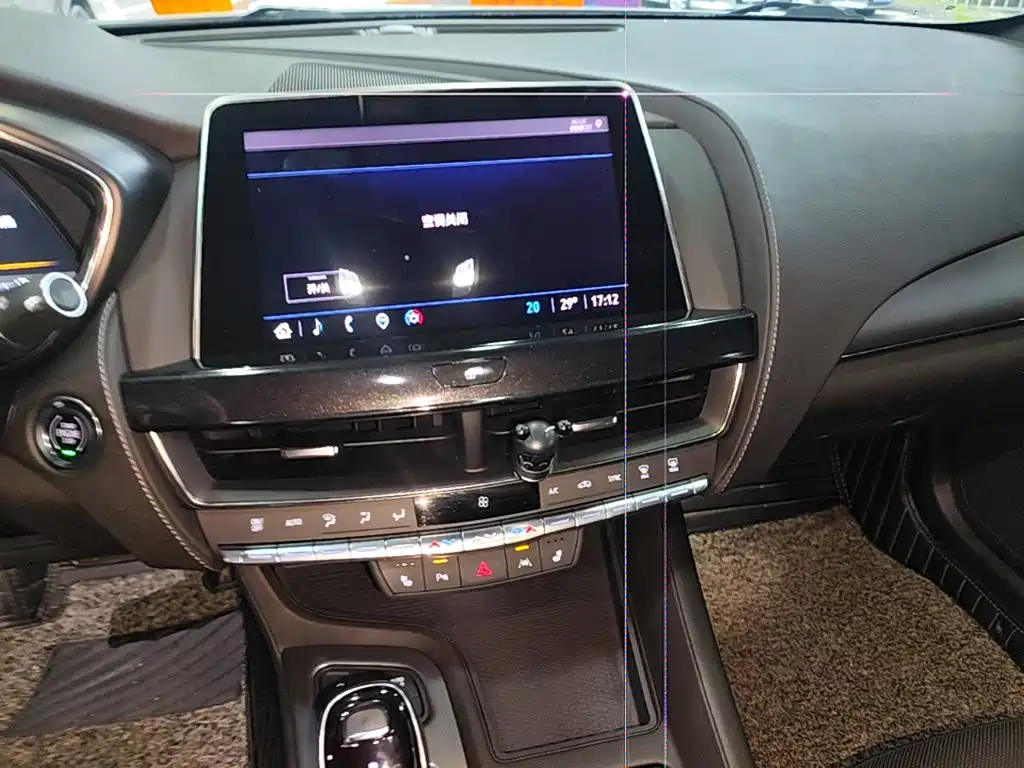 Cadillac CT5 — миниатюра 13