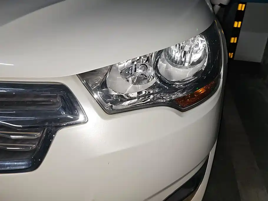 Citroen C4L — миниатюра 5
