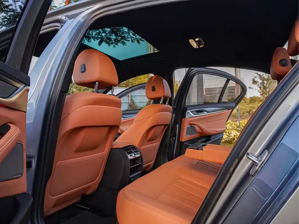 BMW 5 Series (Import) — миниатюра 12