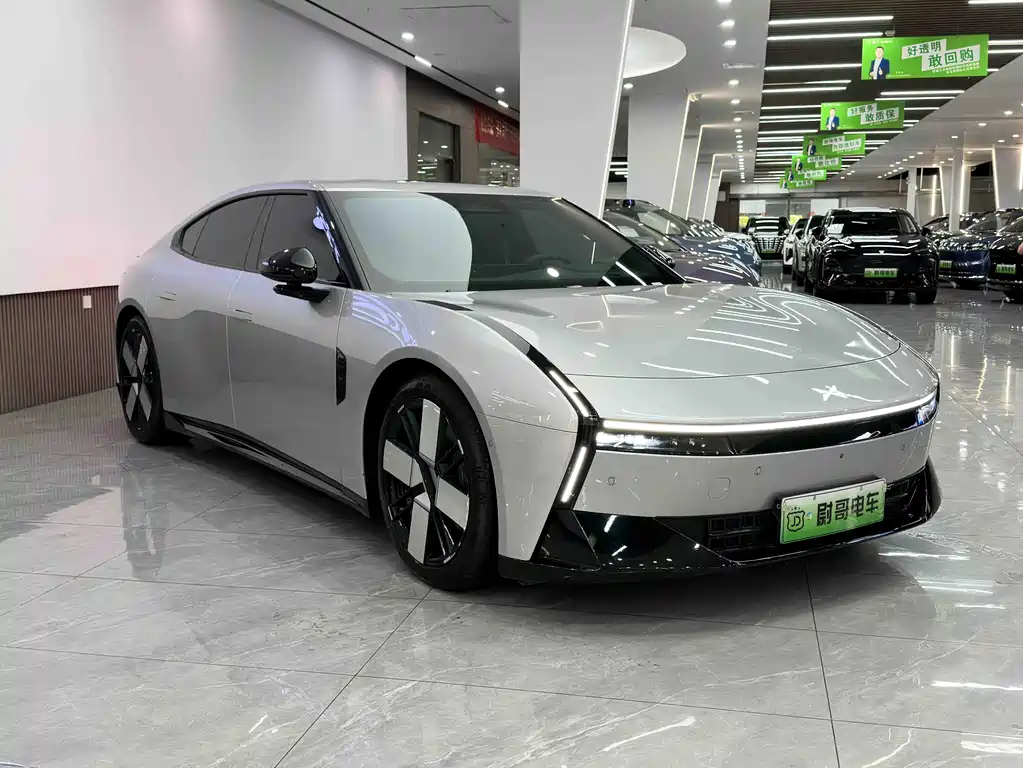 XPeng P7 — миниатюра 3